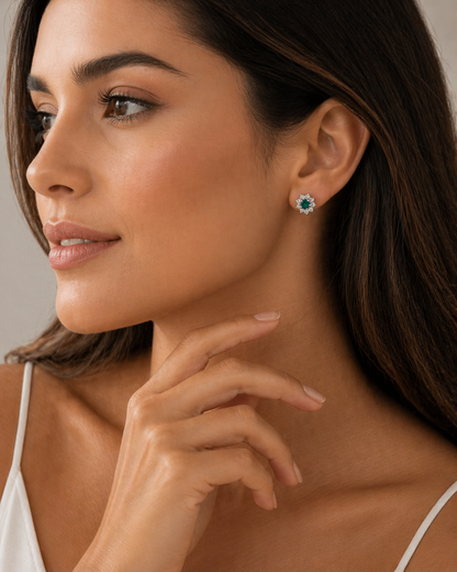 Brinco Flor com Zirconia Verde